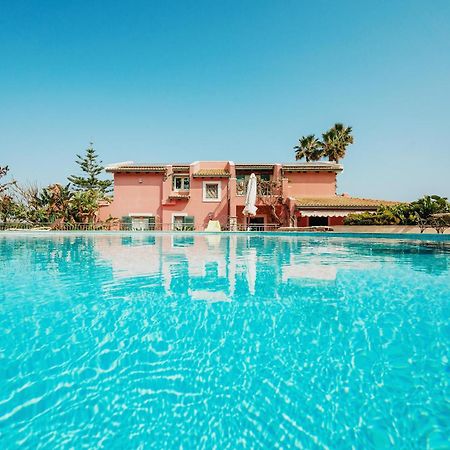 Fronte Spiaggia Zoe Villa Augusta Bagian luar foto