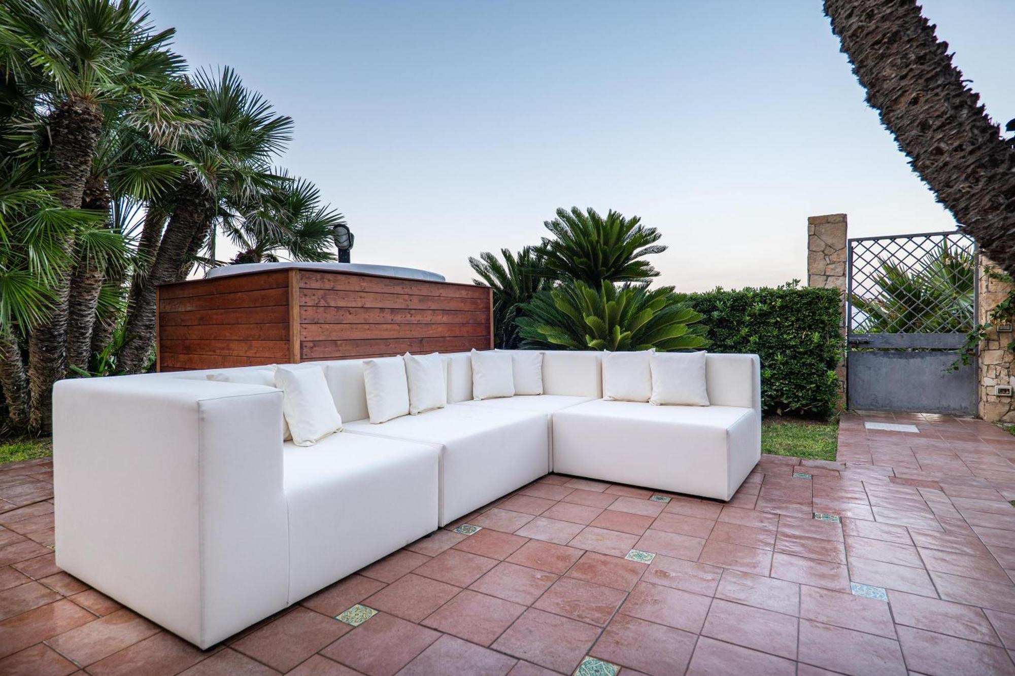 Fronte Spiaggia Zoe Villa Augusta Bagian luar foto